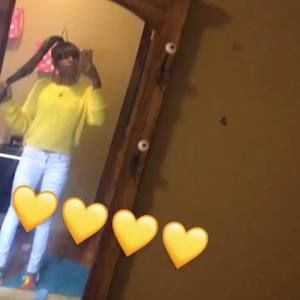 Meet your Posher, Laylaa s